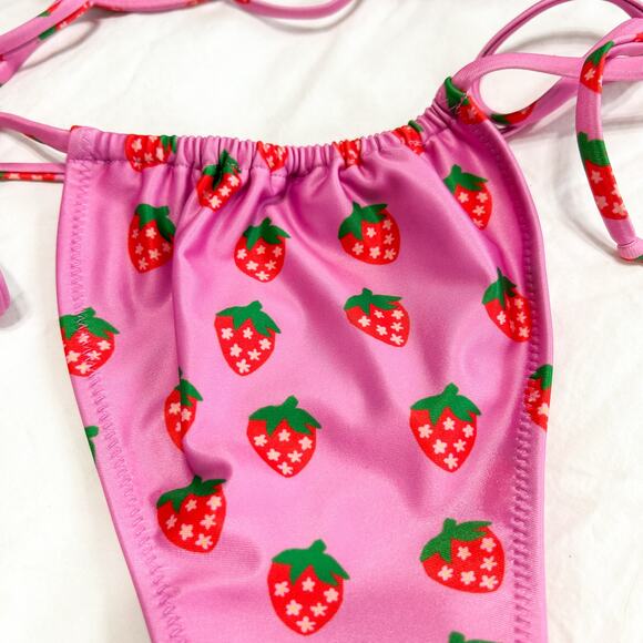 Strawberry Milk Mob Fragola Bikini Set Pink Strawberry Print EUC XS - Picture 6 of 7
